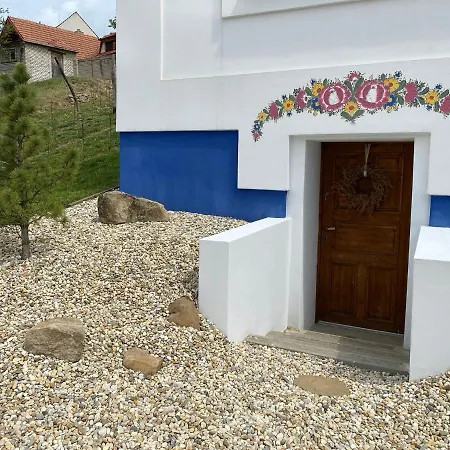 Nad Slovackym Sklipkem Tatil Evi *