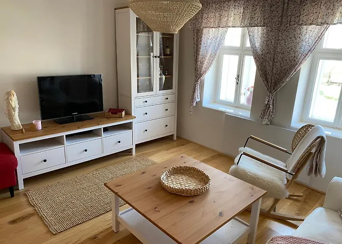 Nad Slováckým Sklípkem Tupesy